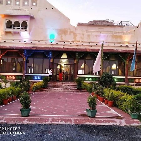 Mpt Sheesh Mahal, Orchha Ξενοδοχείο Εξωτερικό φωτογραφία