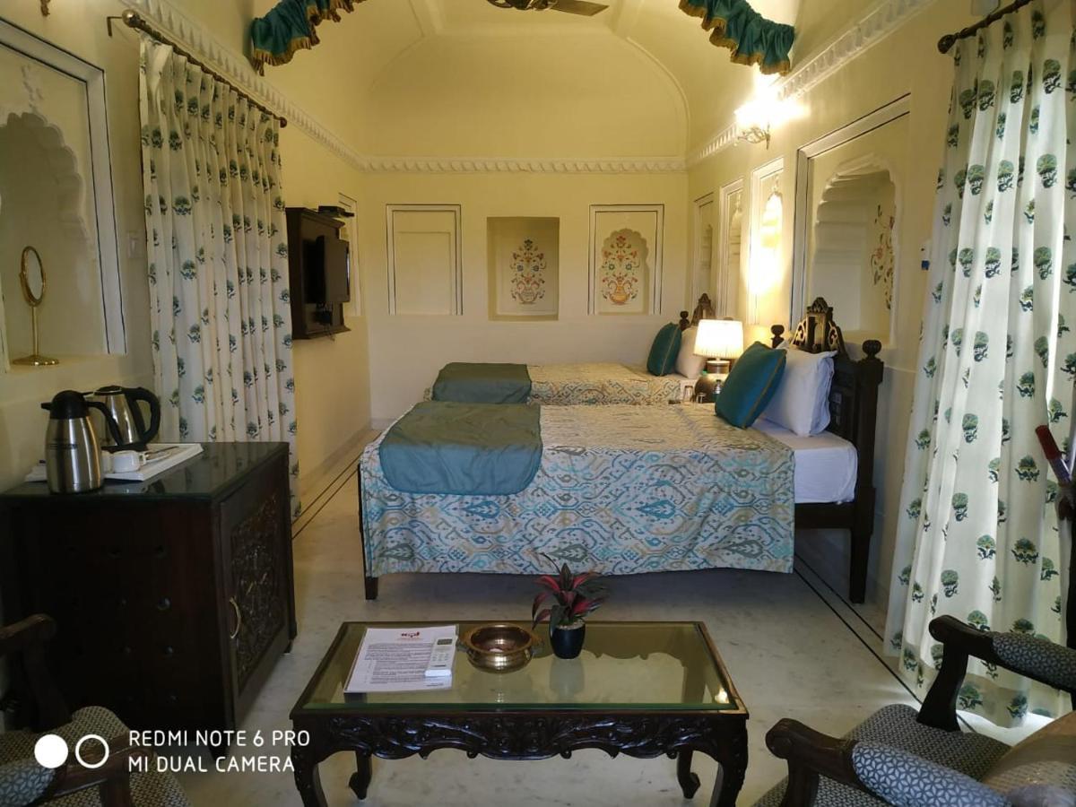Mpt Sheesh Mahal, Orchha Ξενοδοχείο Εξωτερικό φωτογραφία