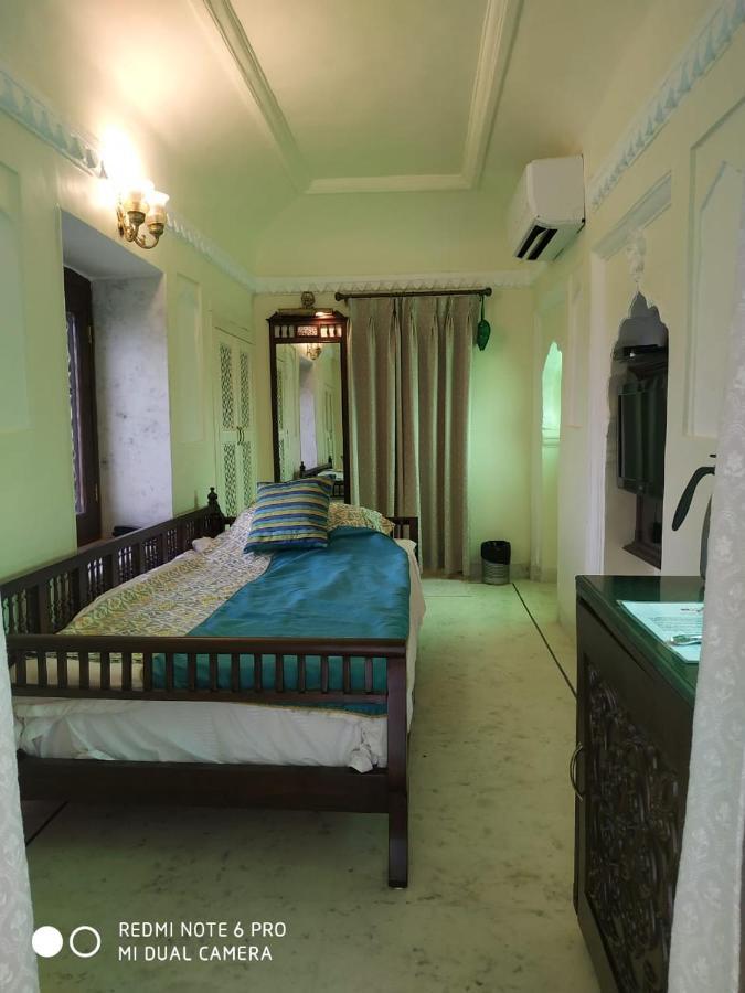 Mpt Sheesh Mahal, Orchha Ξενοδοχείο Εξωτερικό φωτογραφία